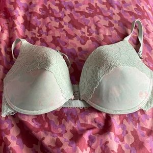 La Vie En Rose Magnetic Closure Bra